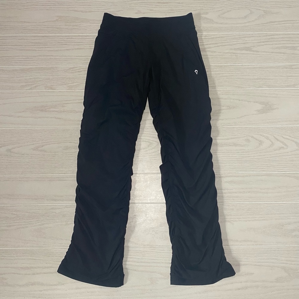 Ivivva by lululemon live to move dance studio black pants